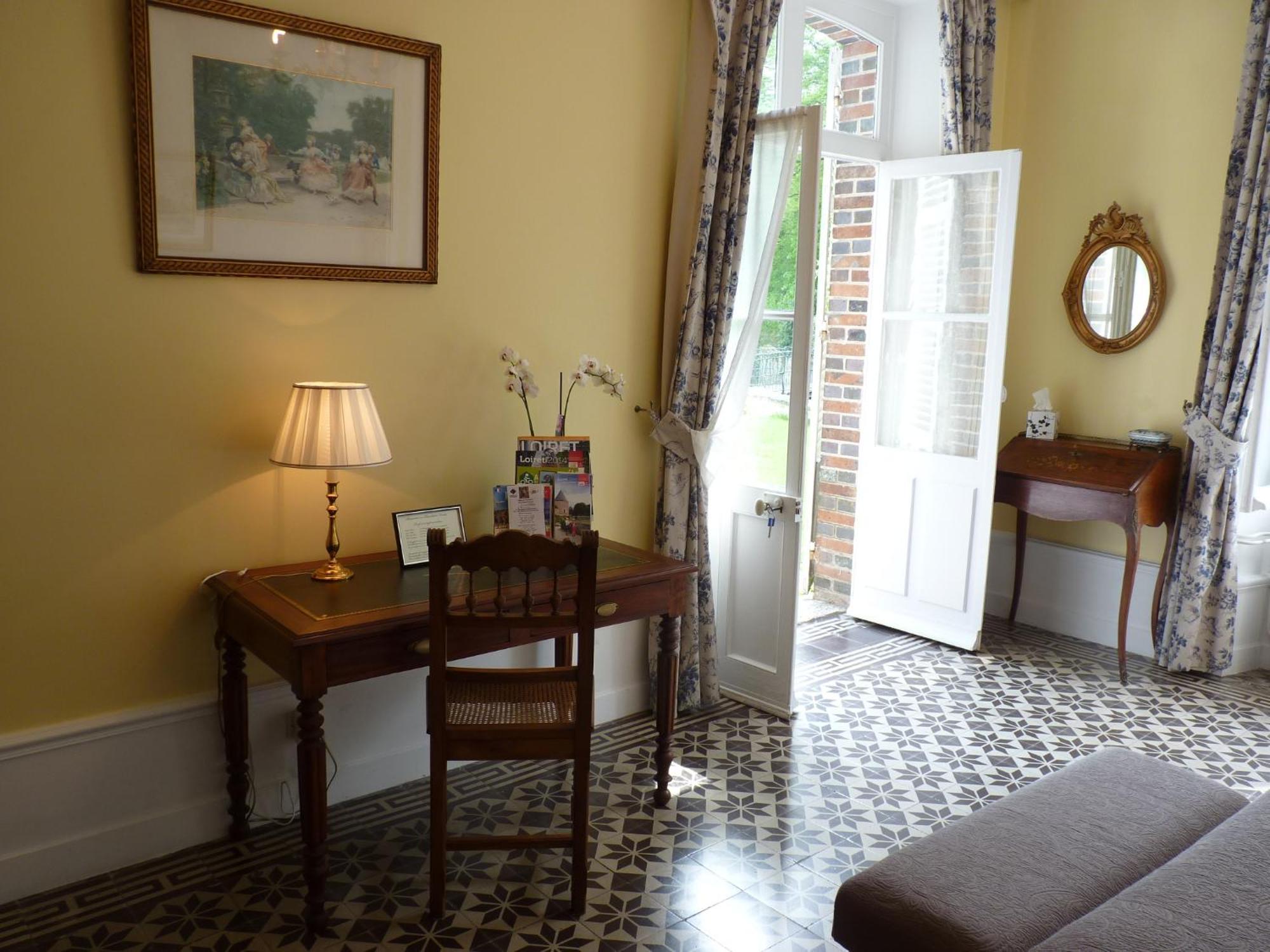 Le Clos Saint Nicolas Chateau-Renard Номер фото